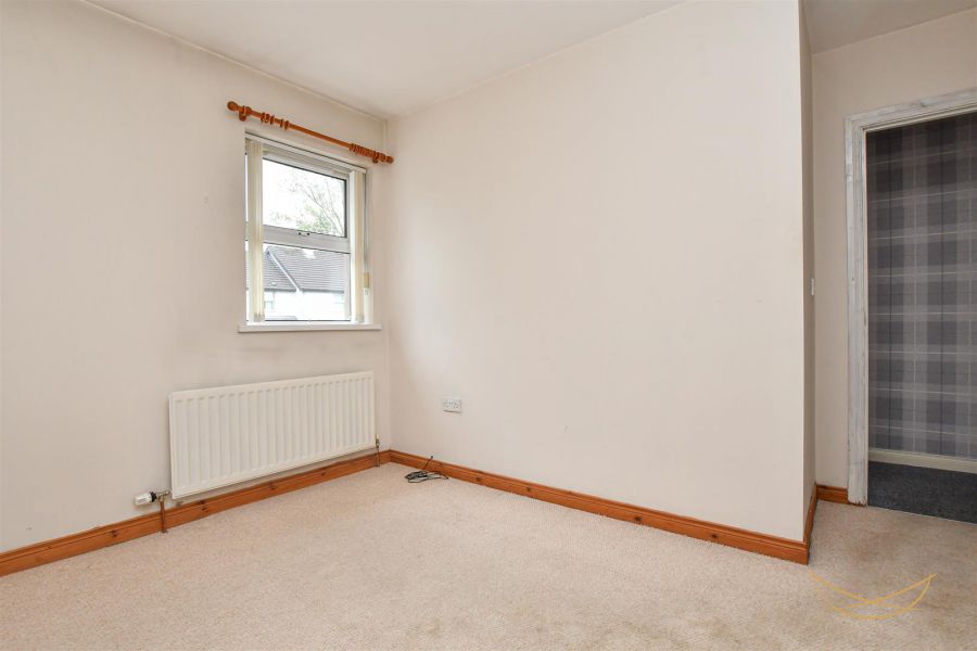 11 Glen Mews
