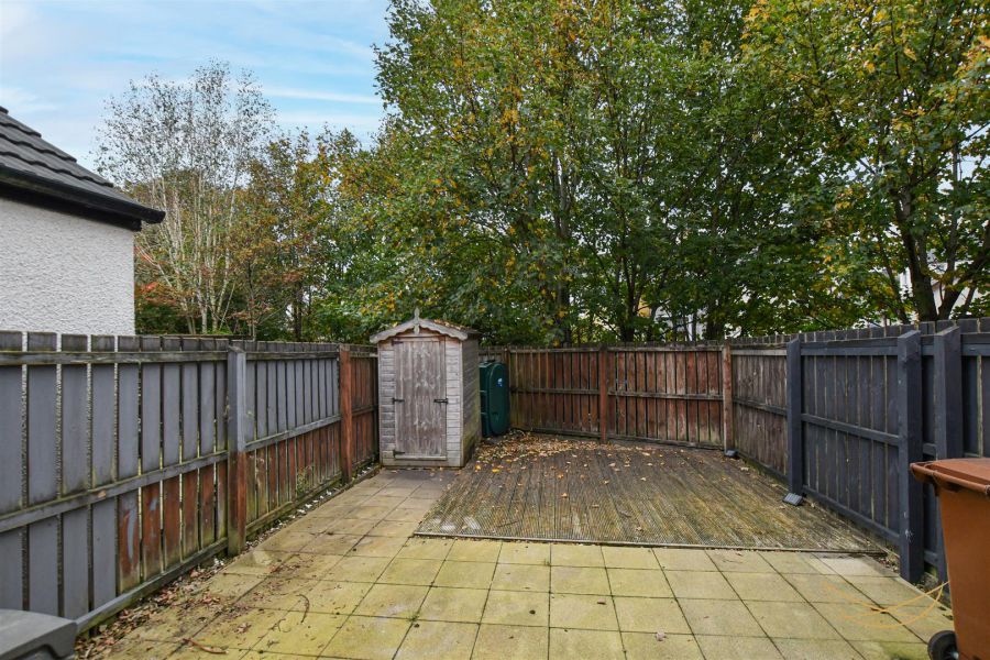 11 Glen Mews