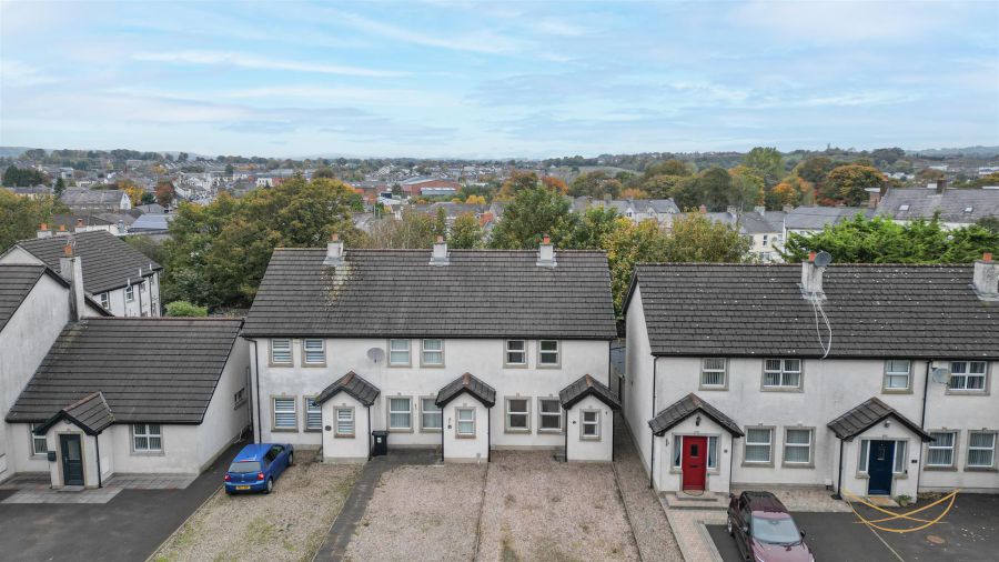 11 Glen Mews