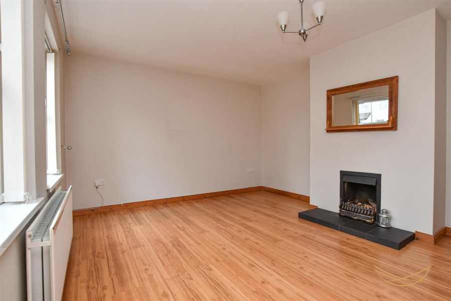 11 Glen Mews