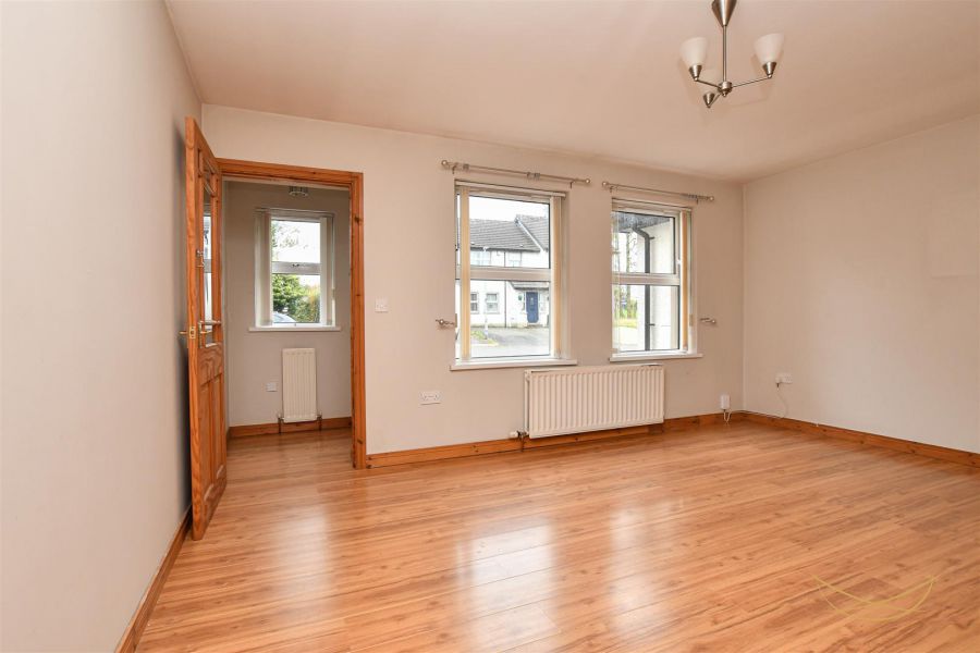 11 Glen Mews