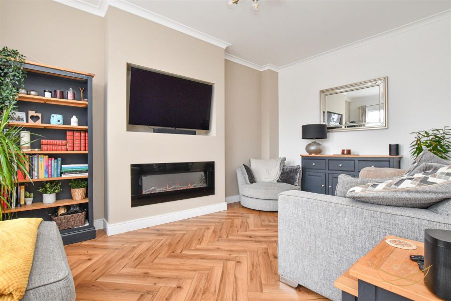 47 Blackrock Crescent