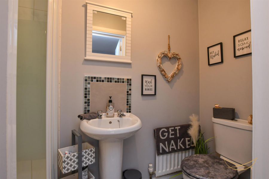 Apt 16, 70-72 Rashee Road