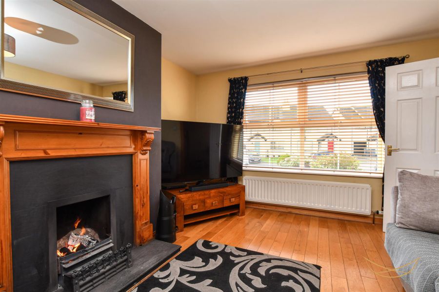 10 Huntingdale Crescent