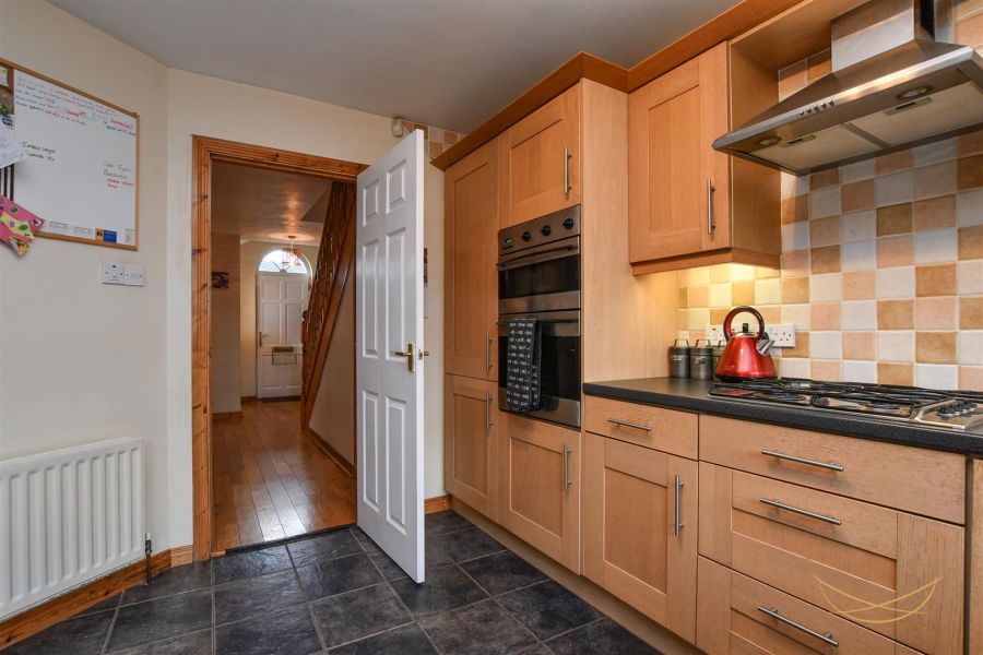 10 Huntingdale Crescent