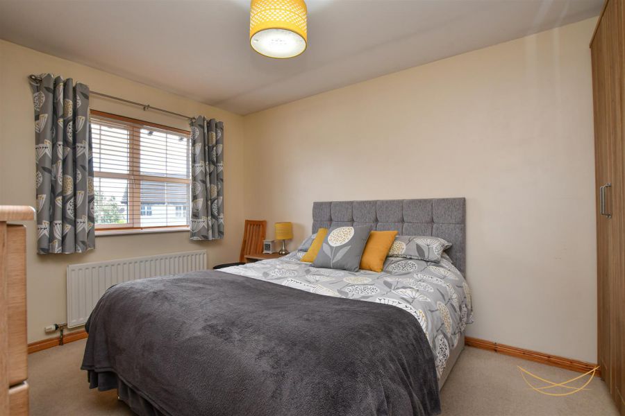 10 Huntingdale Crescent