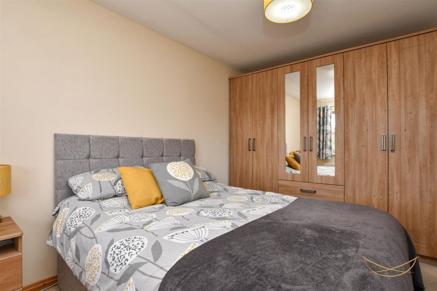 10 Huntingdale Crescent