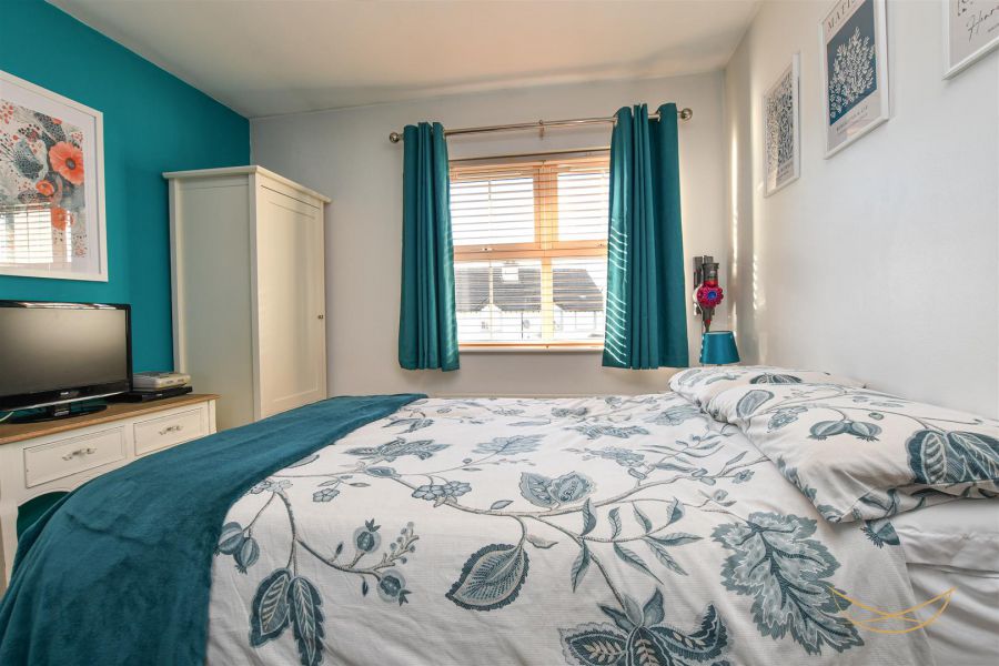 10 Huntingdale Crescent