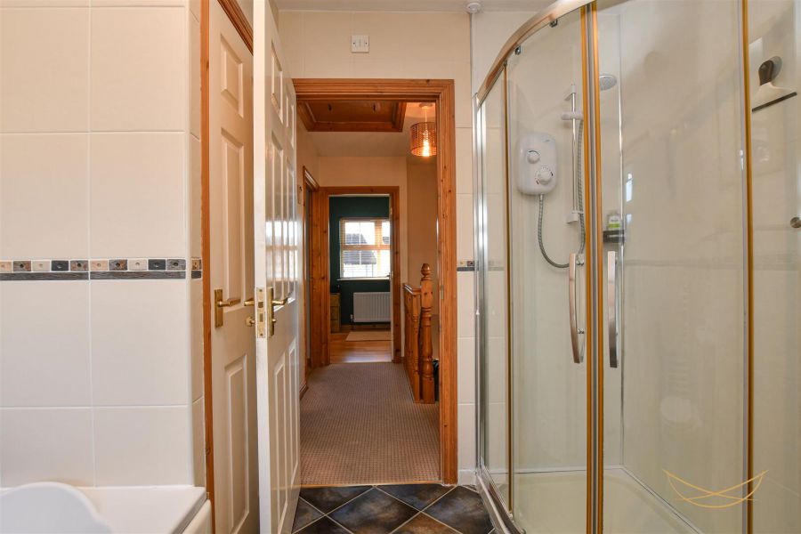 10 Huntingdale Crescent