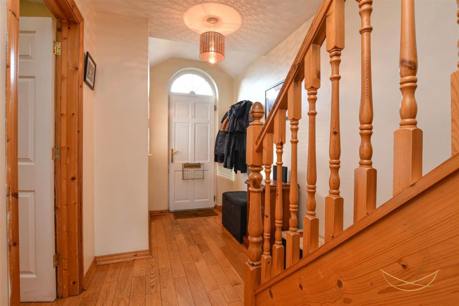 10 Huntingdale Crescent