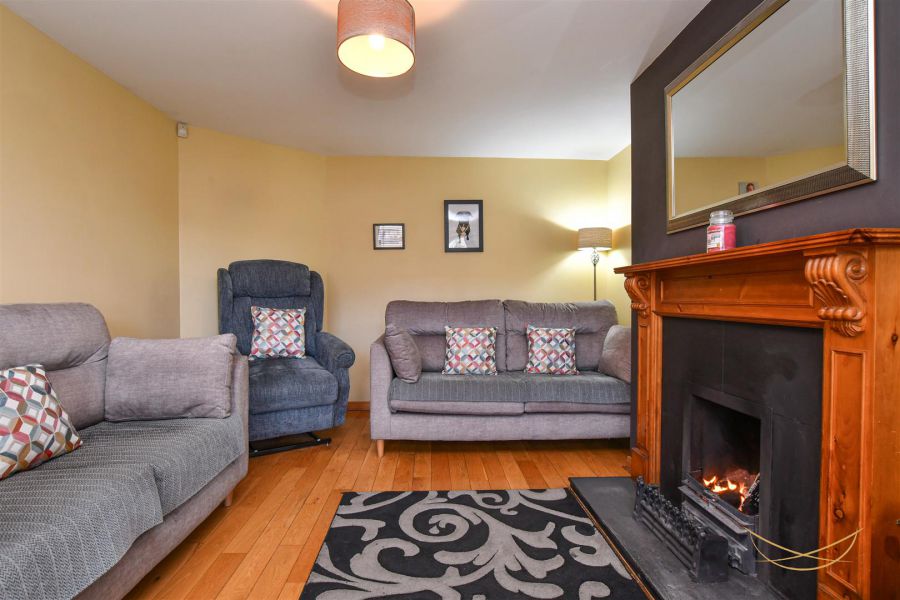 10 Huntingdale Crescent