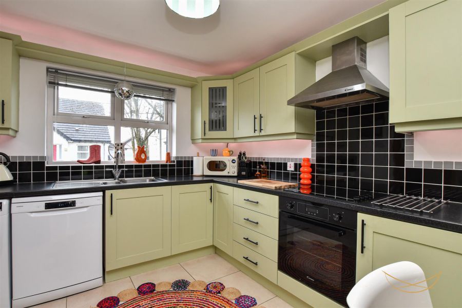 68 Huntingdale Green