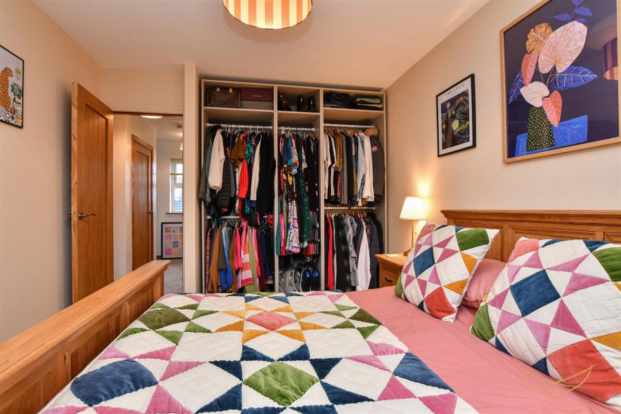 68 Huntingdale Green