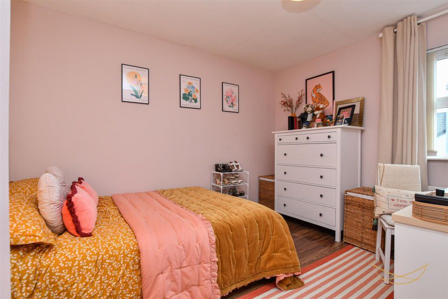 68 Huntingdale Green