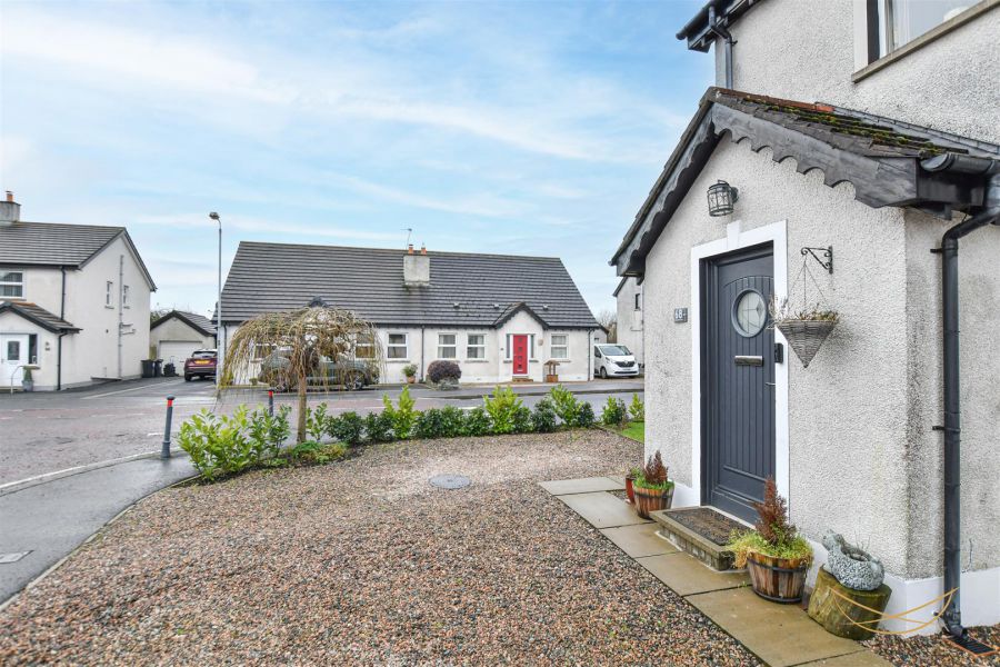 68 Huntingdale Green