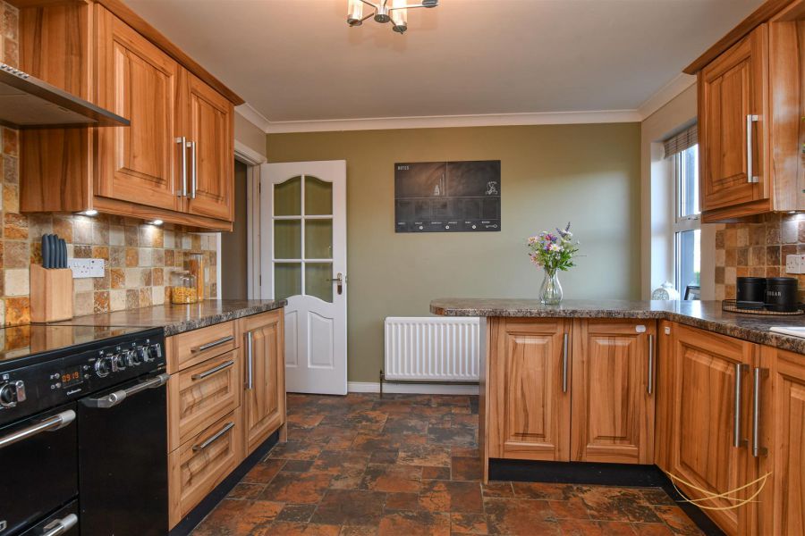 97 Huntingdale Grange