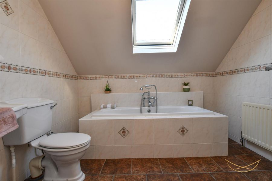 97 Huntingdale Grange