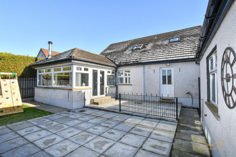 97 Huntingdale Grange