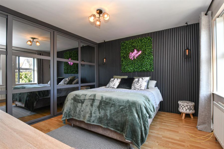 97 Huntingdale Grange