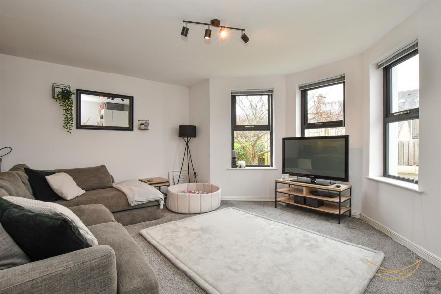 12 Sawyer Hill, Rashee Road