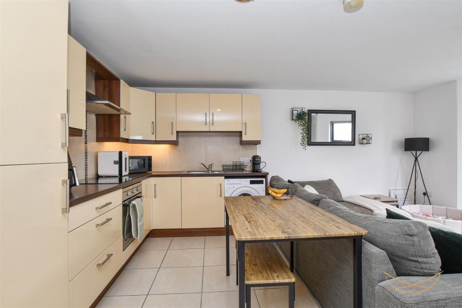 12 Sawyer Hill, Rashee Road