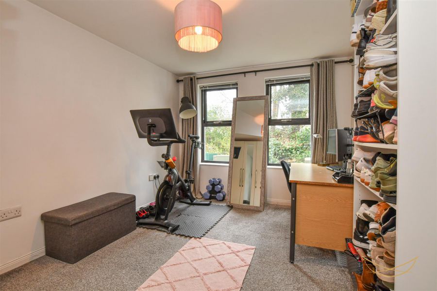 12 Sawyer Hill, Rashee Road