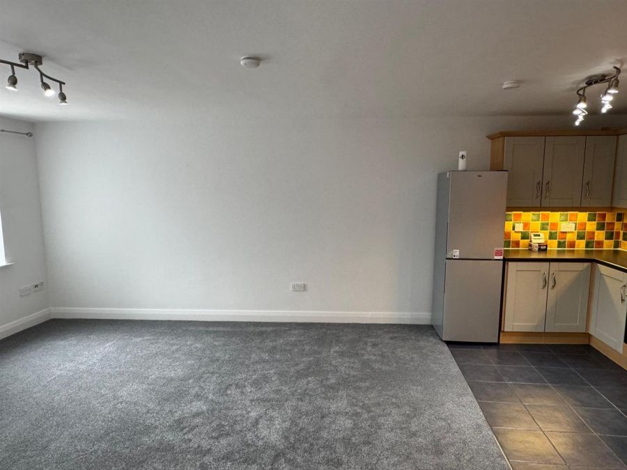 6 Lancasterian Court