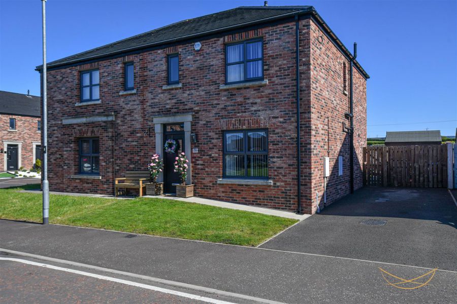 56 Upper Gateside Grove