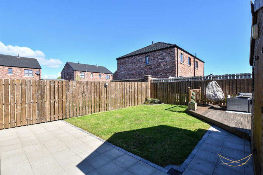 56 Upper Gateside Grove