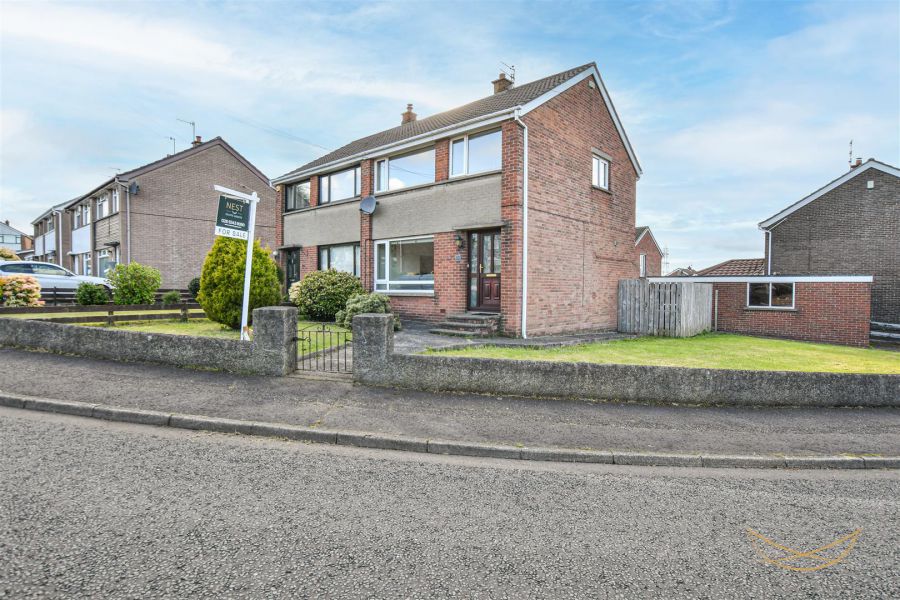 12 Fairview Crescent