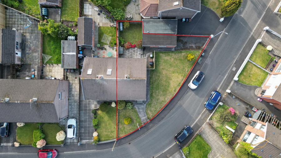 12 Fairview Crescent