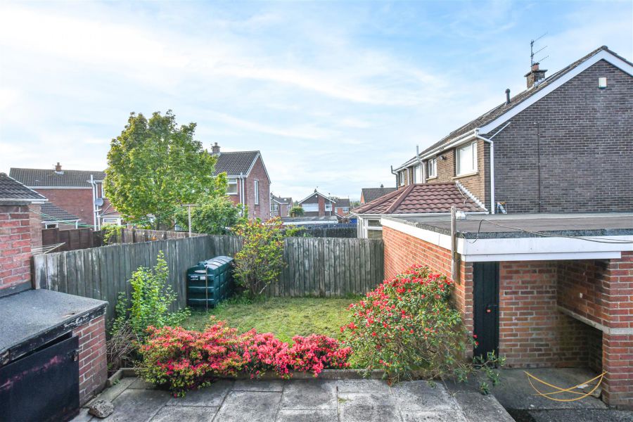 12 Fairview Crescent