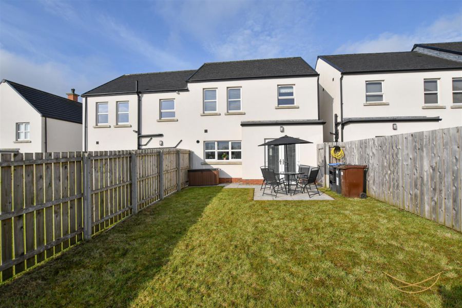 3 Rushfield Walk