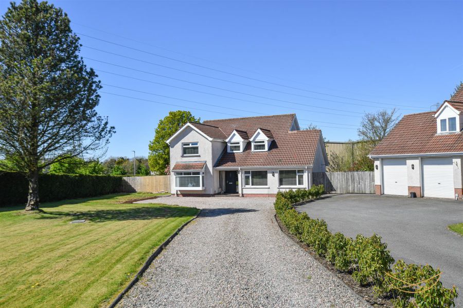 2 Hydepark Close
