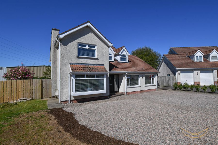 2 Hydepark Close