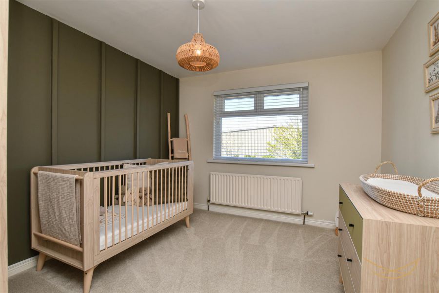 2 Hydepark Close