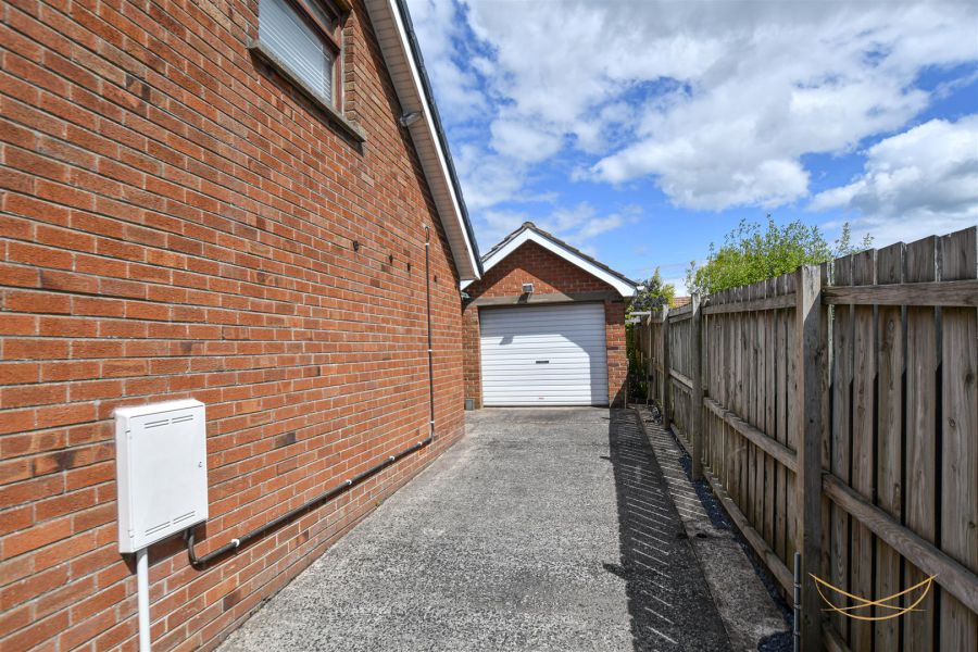 1 Hawthorne Road