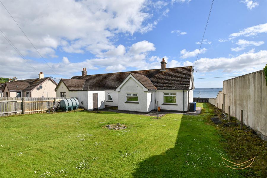 1 Cloney Bungalows