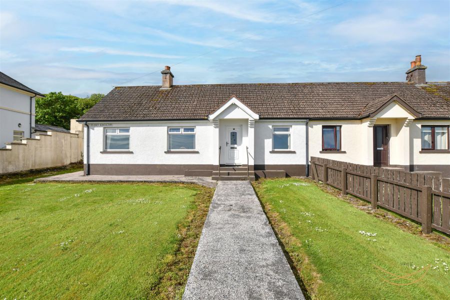 1 Cloney Bungalows
