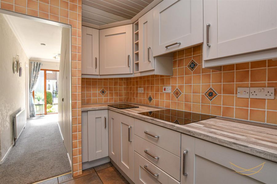 11 Mountview Pass