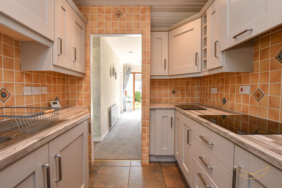 11 Mountview Pass