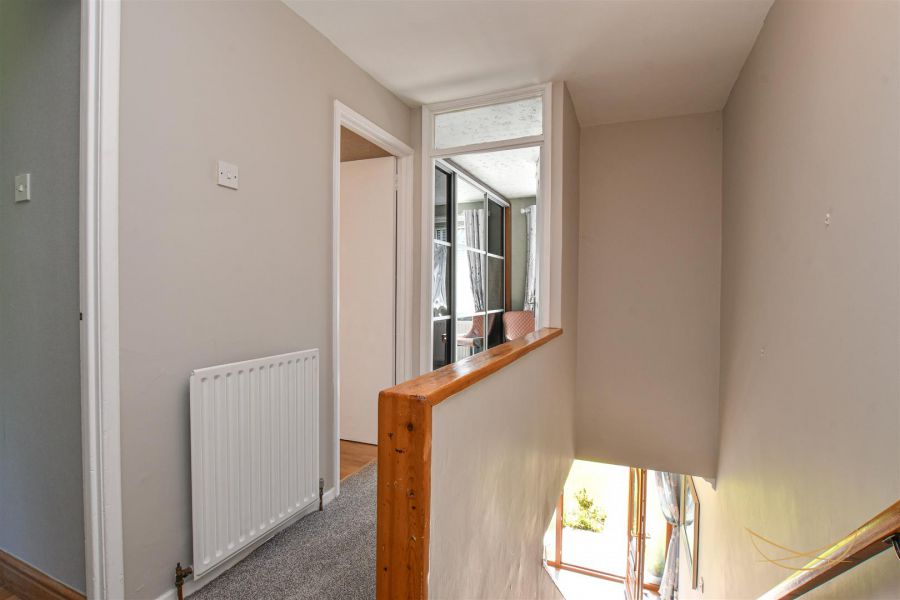 11 Mountview Pass