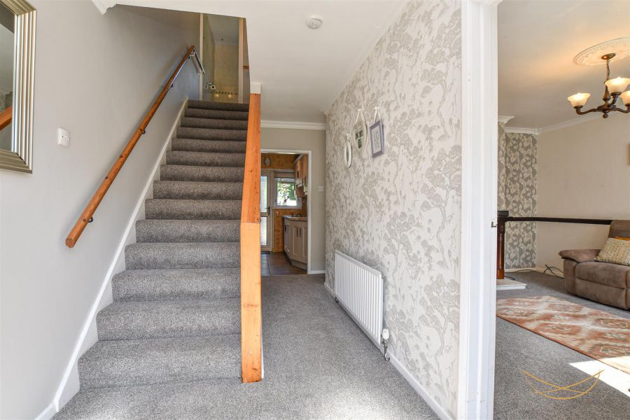 11 Mountview Pass