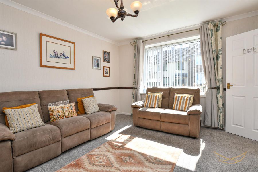11 Mountview Pass