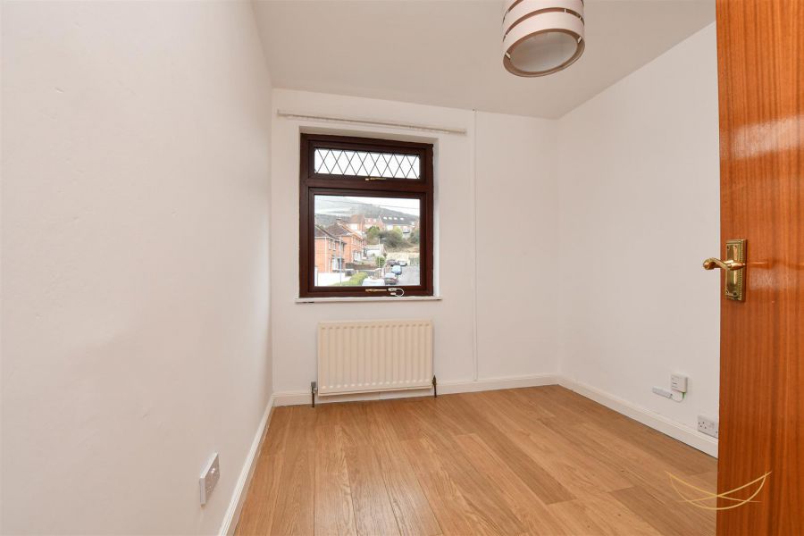 30 Lyndhurst Parade