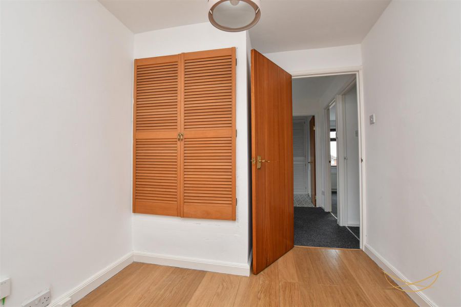 30 Lyndhurst Parade