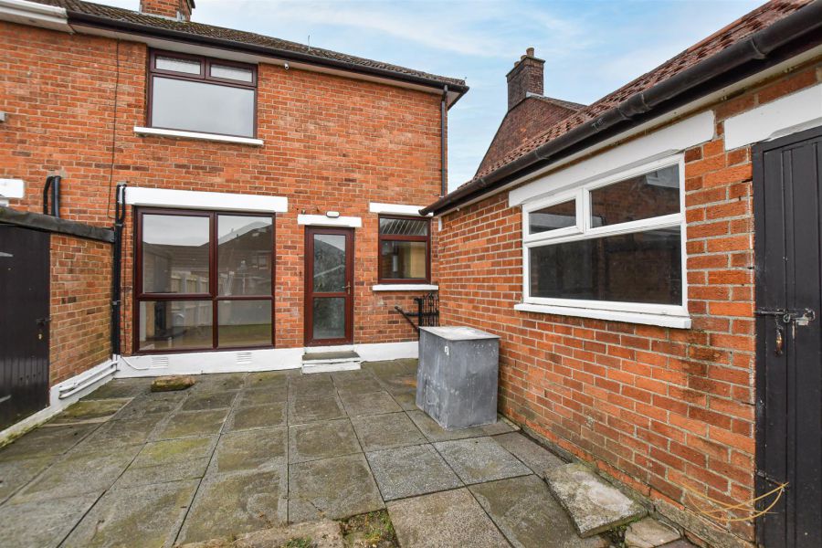 30 Lyndhurst Parade