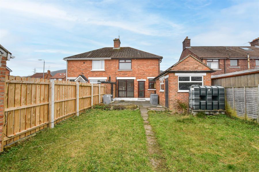30 Lyndhurst Parade