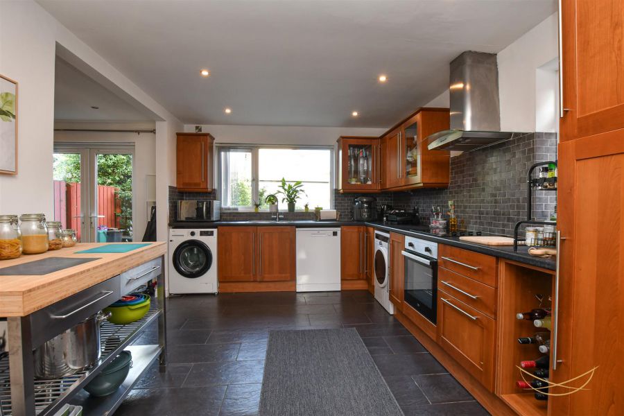 125 Seaview Drive
