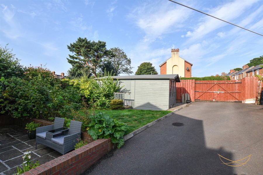 125 Seaview Drive